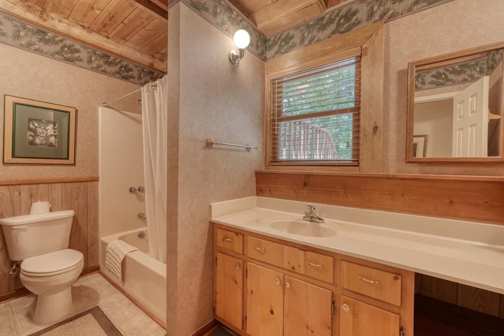 1795 Ivy Mountain Road, Hiawassee GA 30546 - Photo