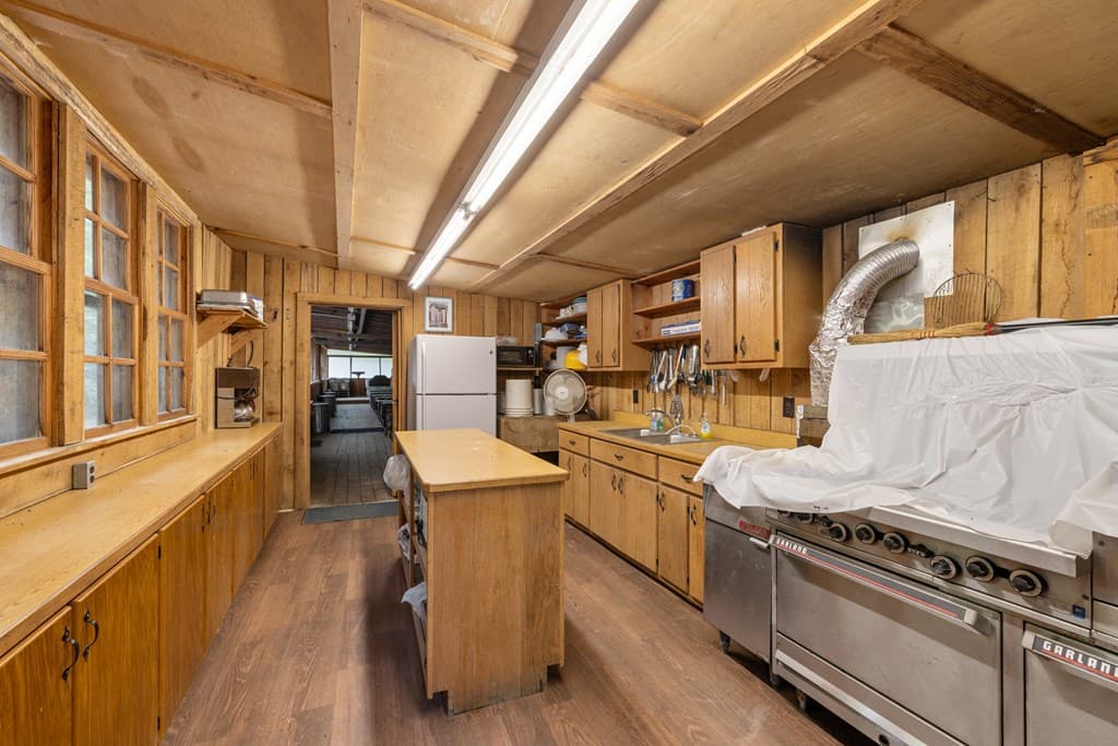 7320 Chestnut Valley Road, Hiawassee GA 30546 - Photo