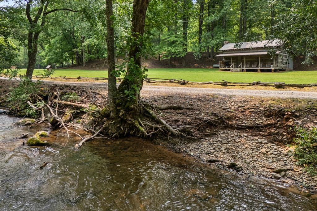 7320 Chestnut Valley Road, Hiawassee GA 30546 - Photo
