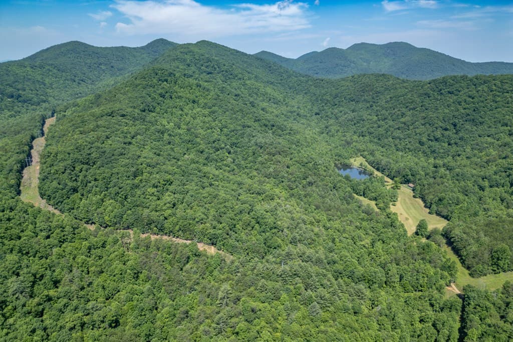 26.18 AC Green Road, Young Harris GA 30582 - Photo