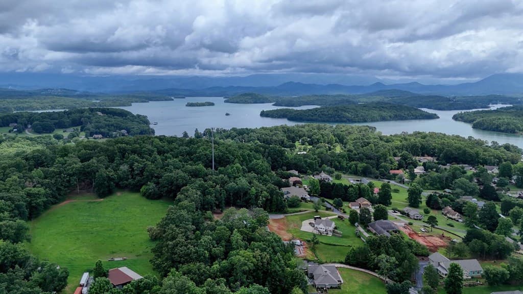 1529 Cedar View Lane, Hiawassee GA 30546 - Photo