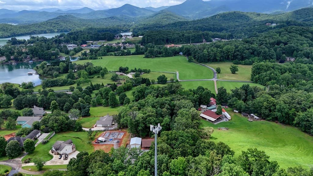 1529 Cedar View Lane, Hiawassee GA 30546 - Photo