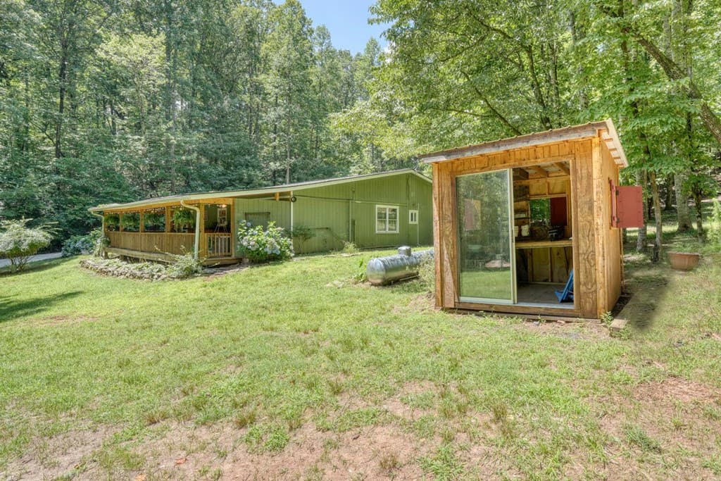 243 Chattahoochee Acres, Cleveland GA 30528 - Photo