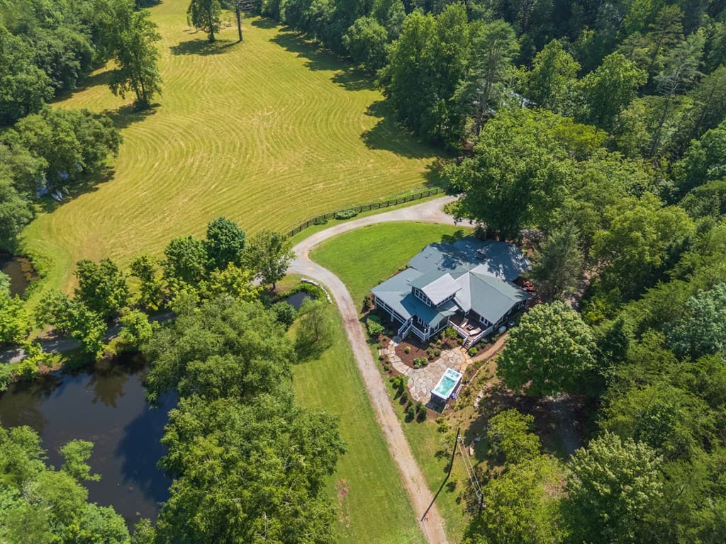 9883 Warwoman Road, Clayton GA 30525 - Photo