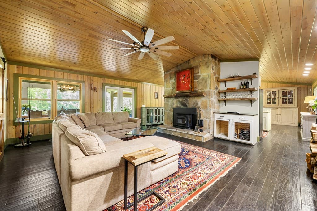 9883 Warwoman Road, Clayton GA 30525 - Photo