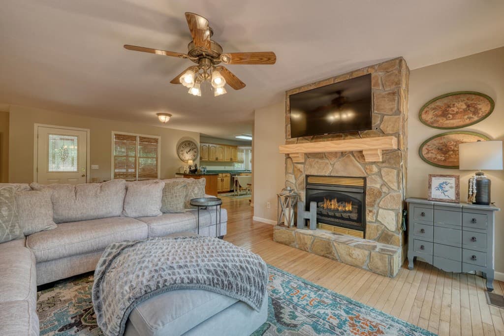 2333 Lovingood Road, Hiawassee GA 30546 - Photo