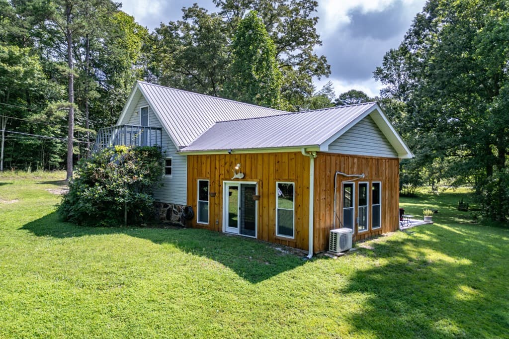 411 Piney Acres Road, Blue Ridge GA 30513 - Photo