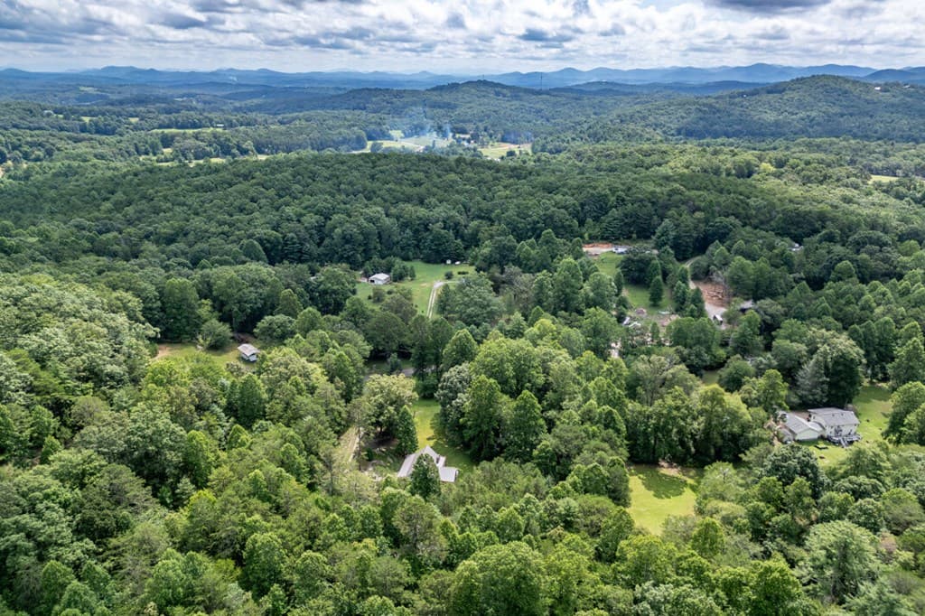 411 Piney Acres Road, Blue Ridge GA 30513 - Photo