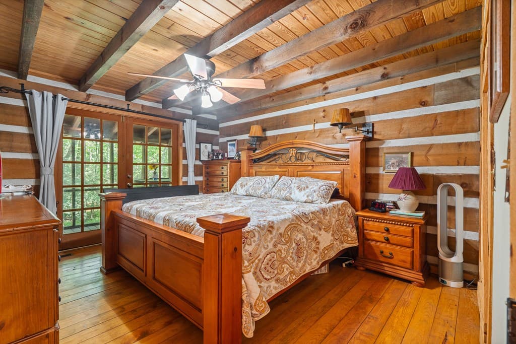 136 Honeysuckle Way, Blue Ridge GA 30513 - Photo