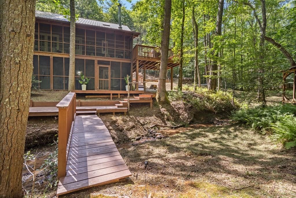 136 Honeysuckle Way, Blue Ridge GA 30513 - Photo