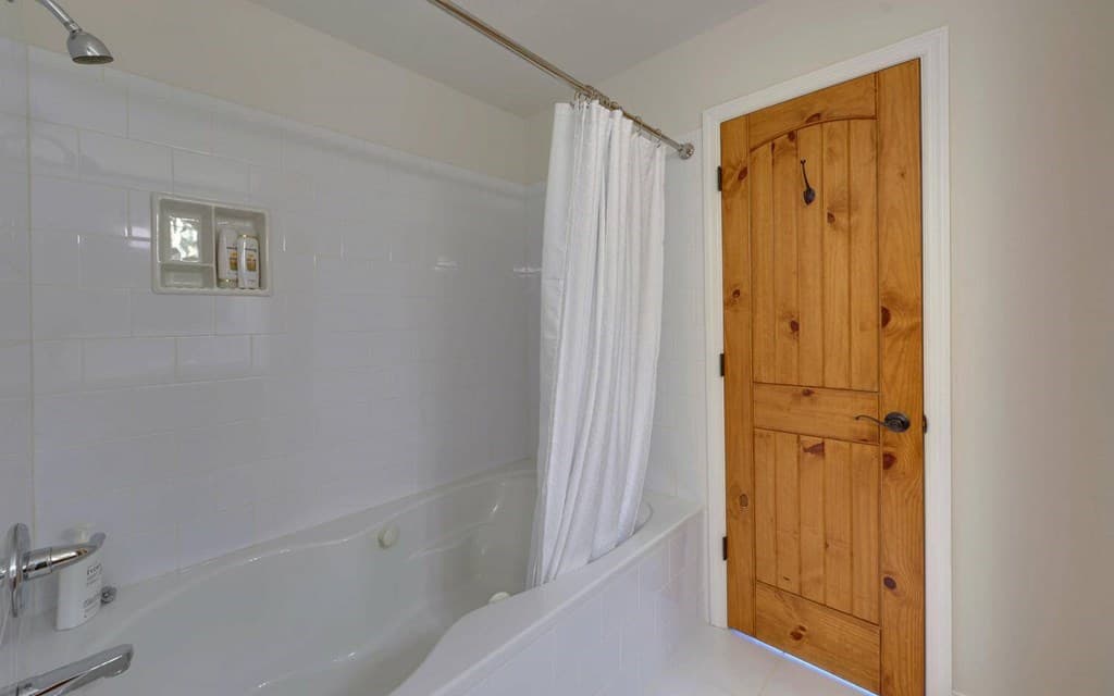 1951 Island View Drive, Hiawassee GA 30546 - Photo