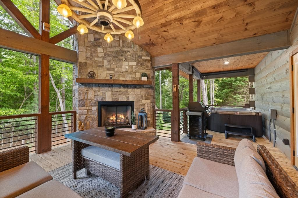 956 Lemmon Lane, Ellijay GA 30540 - Photo