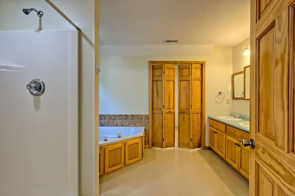 2204 Cedar Cliff Road, Hiawassee GA 30546 - Photo