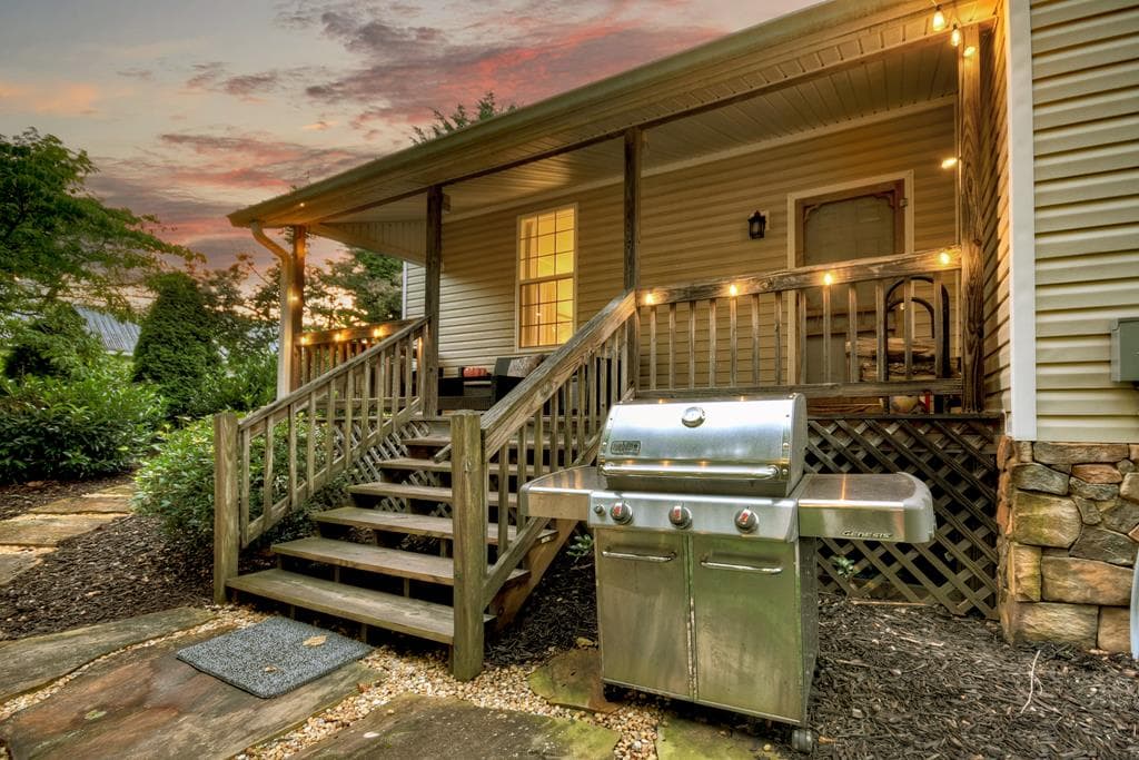 266 Ada Street, Blue Ridge GA 30513 - Photo