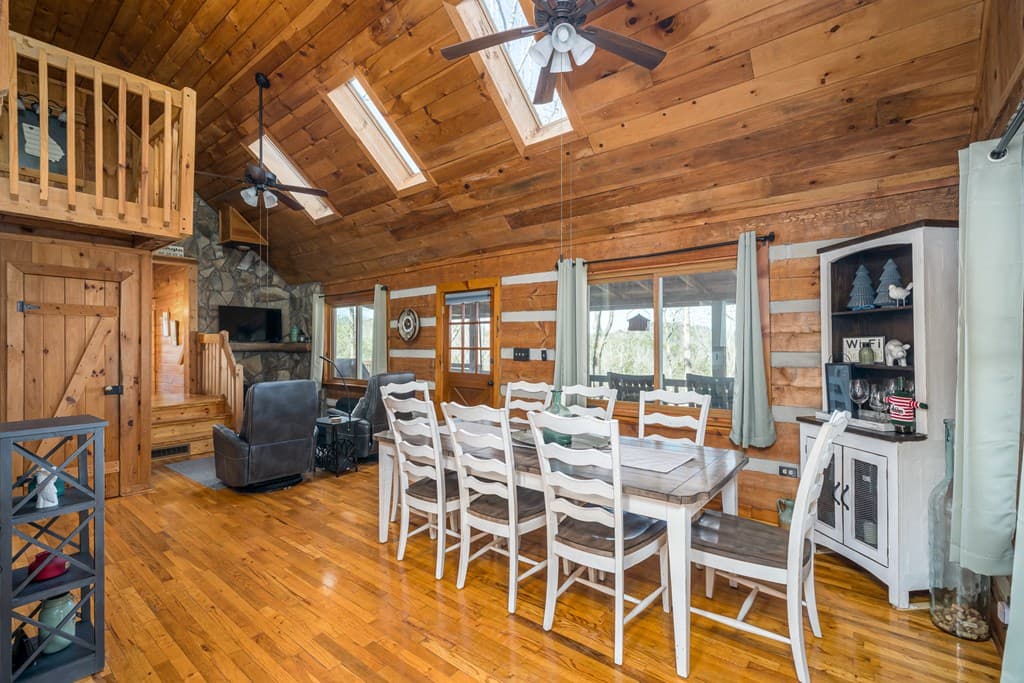 193 Alm Lane, Ellijay GA 30540 - Photo