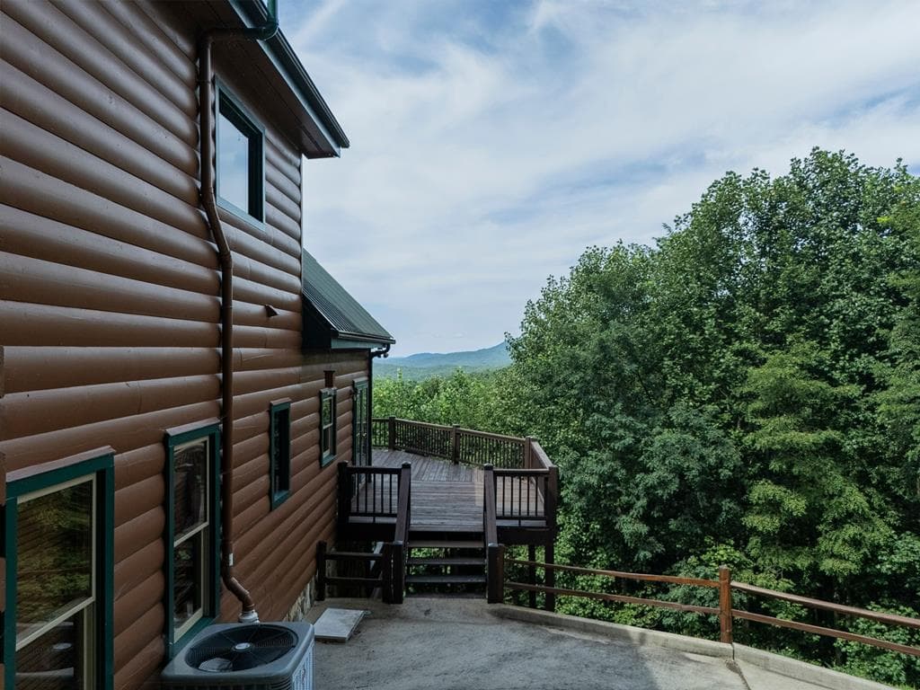 71 S Hidden Valley Drive, Ellijay GA 30536 - Photo