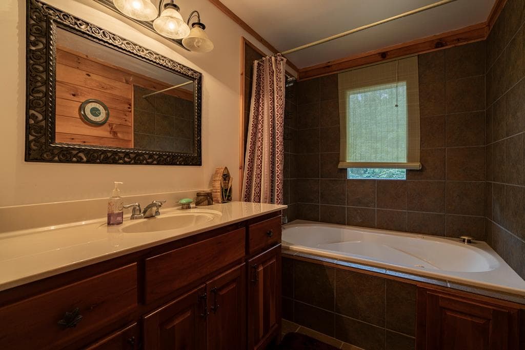 71 S Hidden Valley Drive, Ellijay GA 30536 - Photo