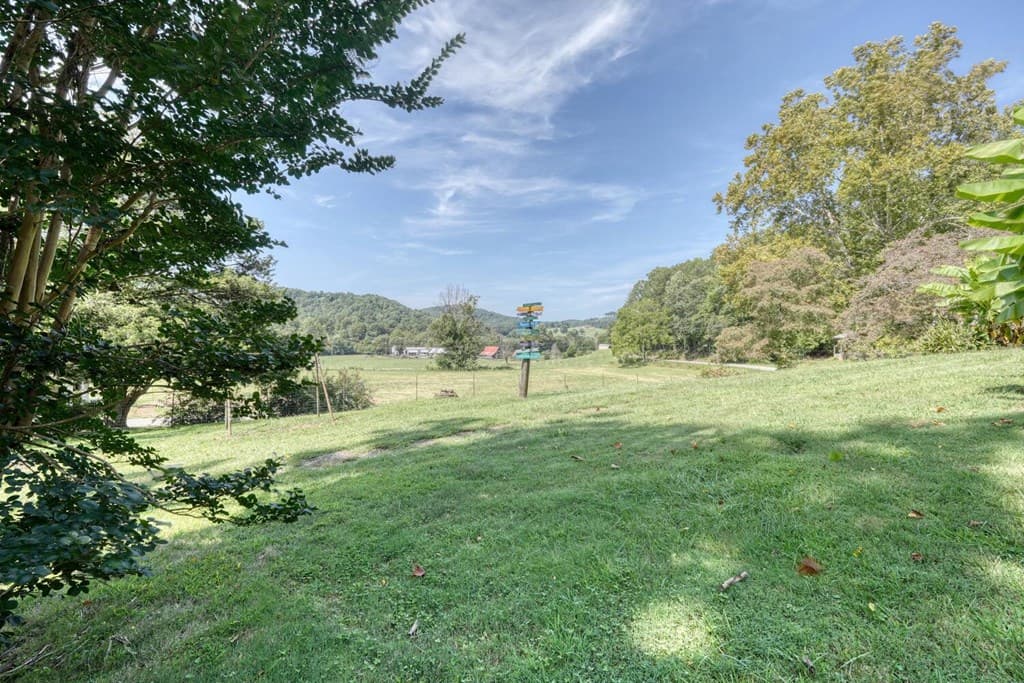 729 Collins Road, Blairsville GA 30512 - Photo
