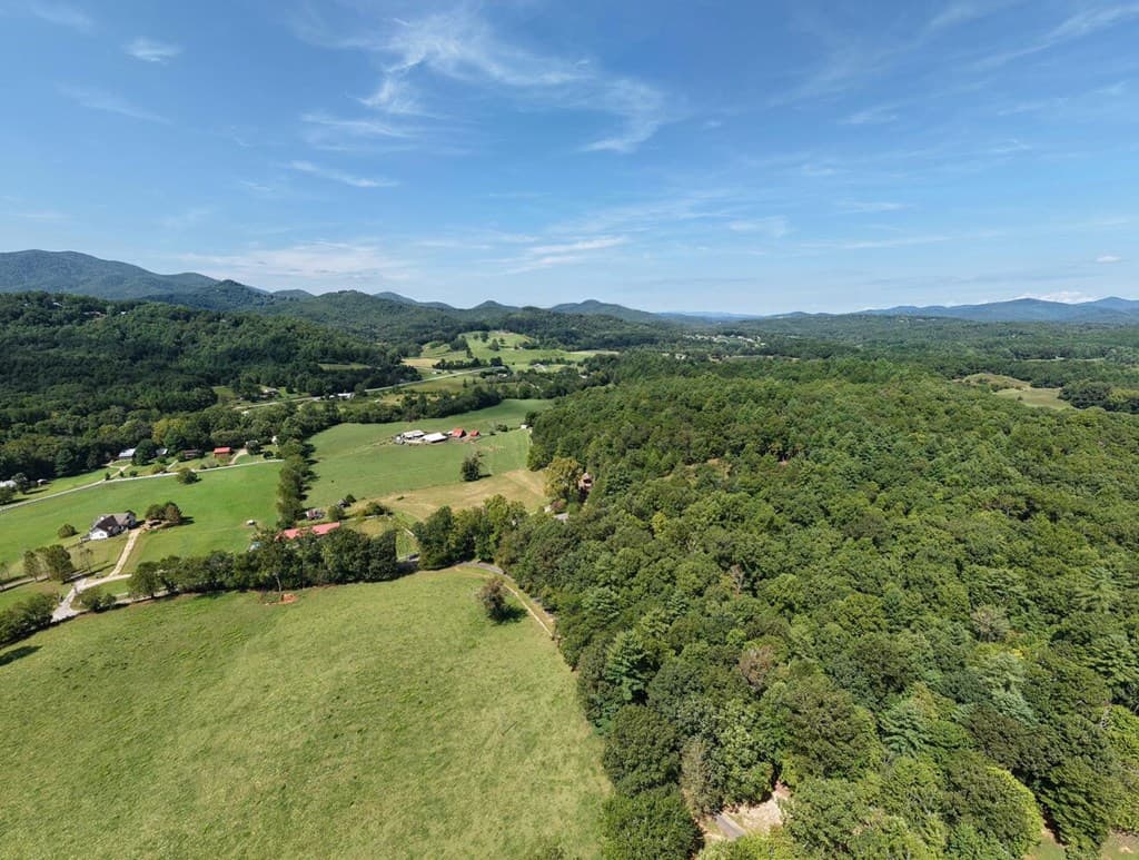 729 Collins Road, Blairsville GA 30512 - Photo