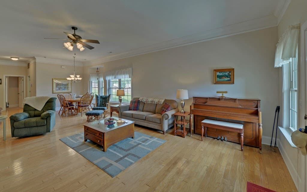 1729-B Watercrest Way #b, Young Harris GA 30582 - Photo