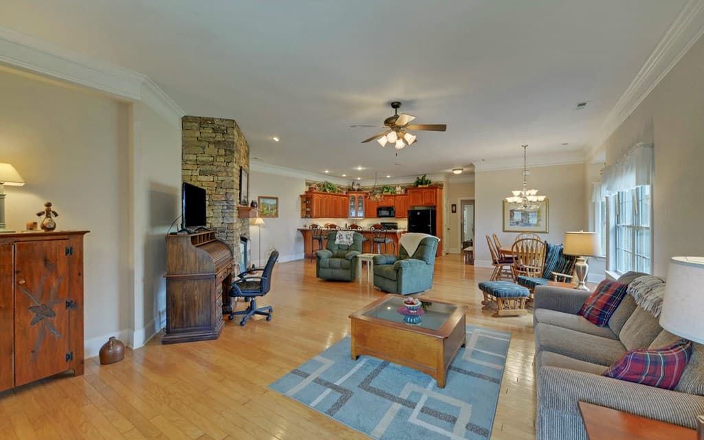 1729-B Watercrest Way #b, Young Harris GA 30582 - Photo