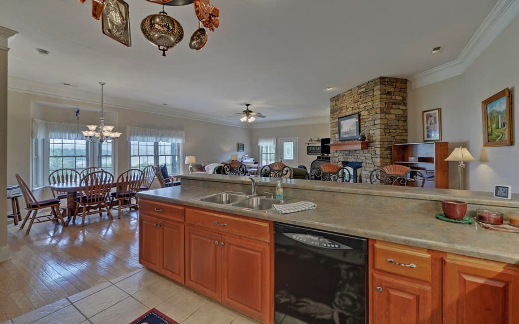 1729-B Watercrest Way #b, Young Harris GA 30582 - Photo
