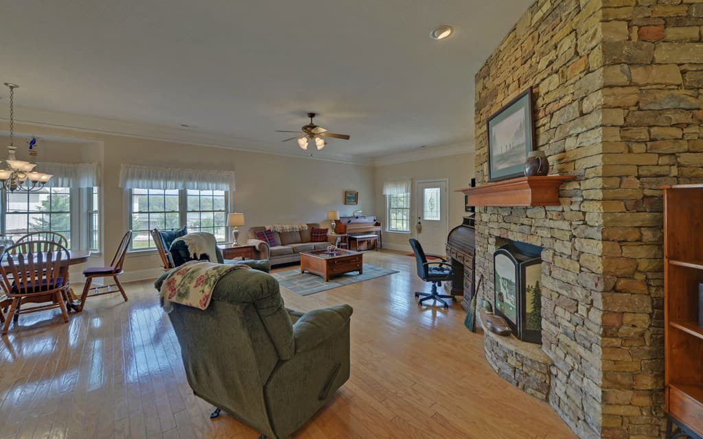 1729-B Watercrest Way #b, Young Harris GA 30582 - Photo