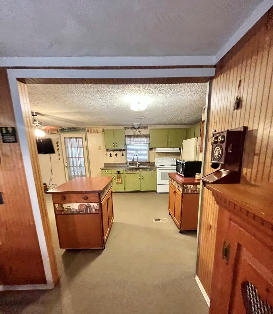 68 Nelson Road, Hiawassee GA 30546 - Photo