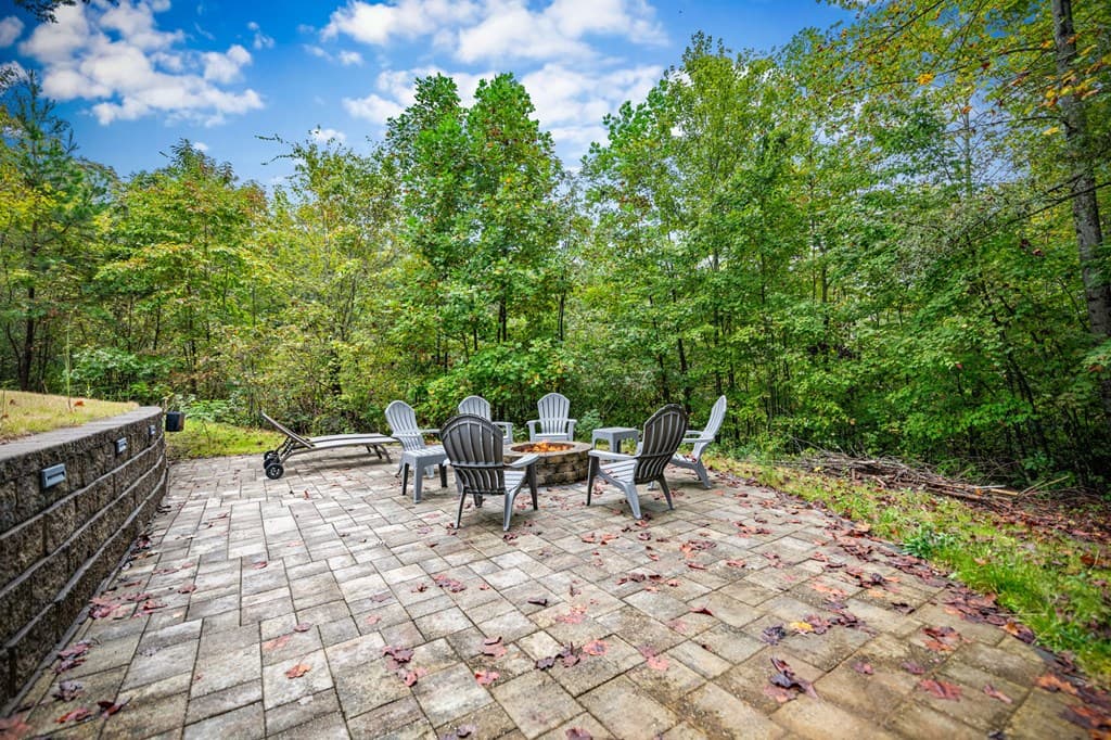132 Newberry Street, Ellijay GA 30540 - Photo