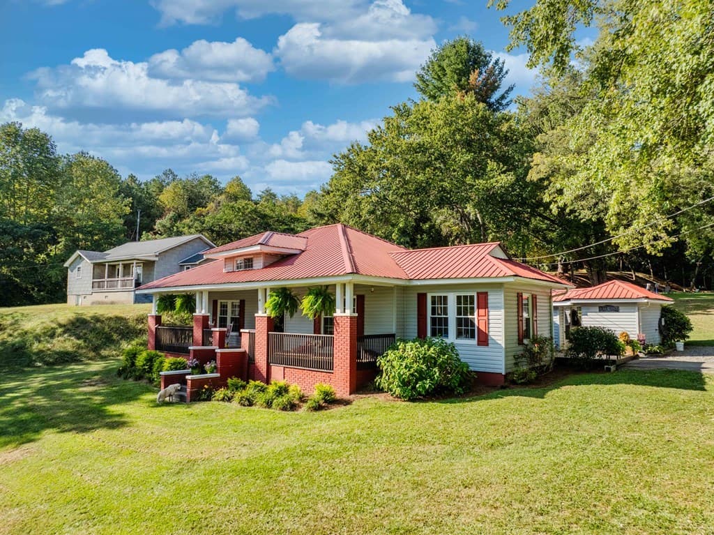 195 Isabella Avenue, Copperhill TN 37317 - Photo