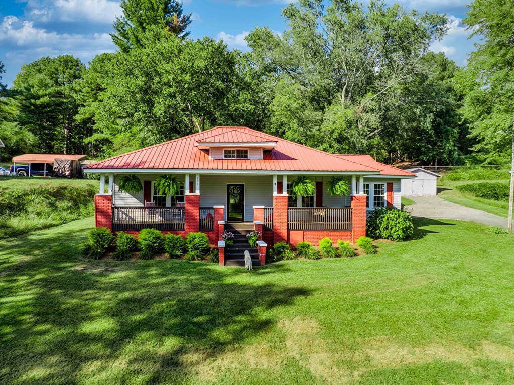 195 Isabella Avenue, Copperhill TN 37317 - Photo