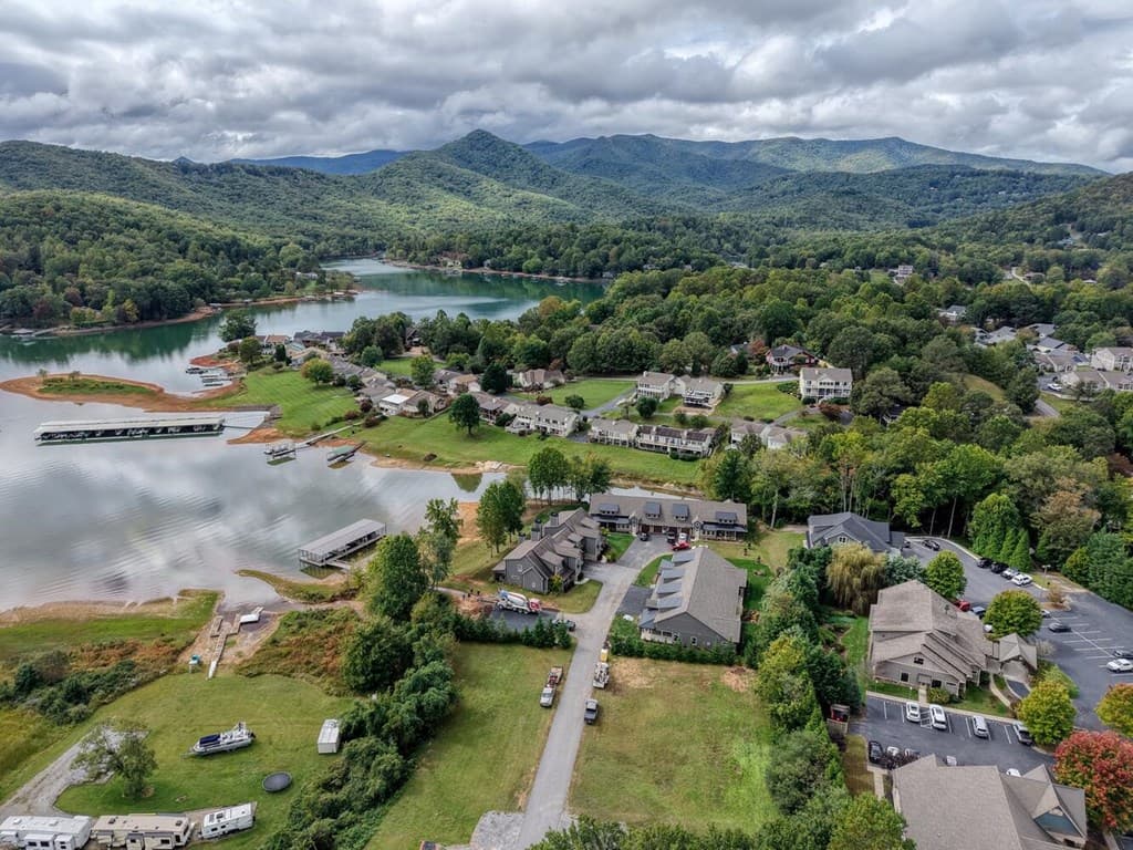 98 Brett Way, Hiawassee GA 30546 - Photo