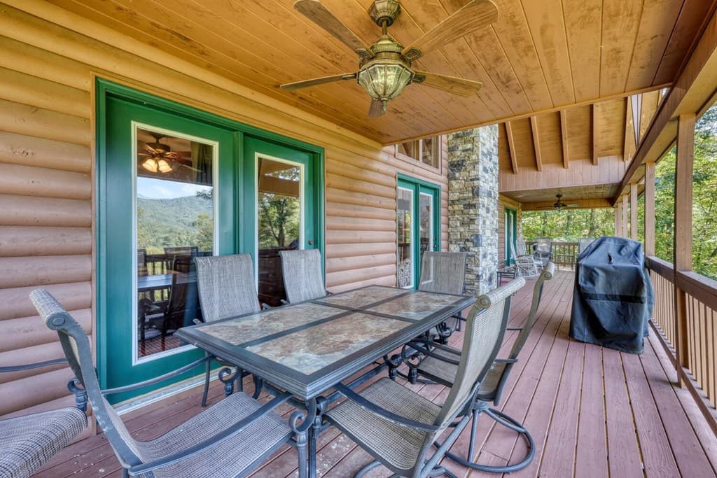 5702 Valley View Drive, Hiawassee GA 30546 - Photo