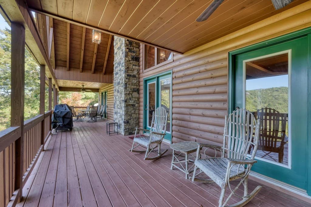 5702 Valley View Drive, Hiawassee GA 30546 - Photo