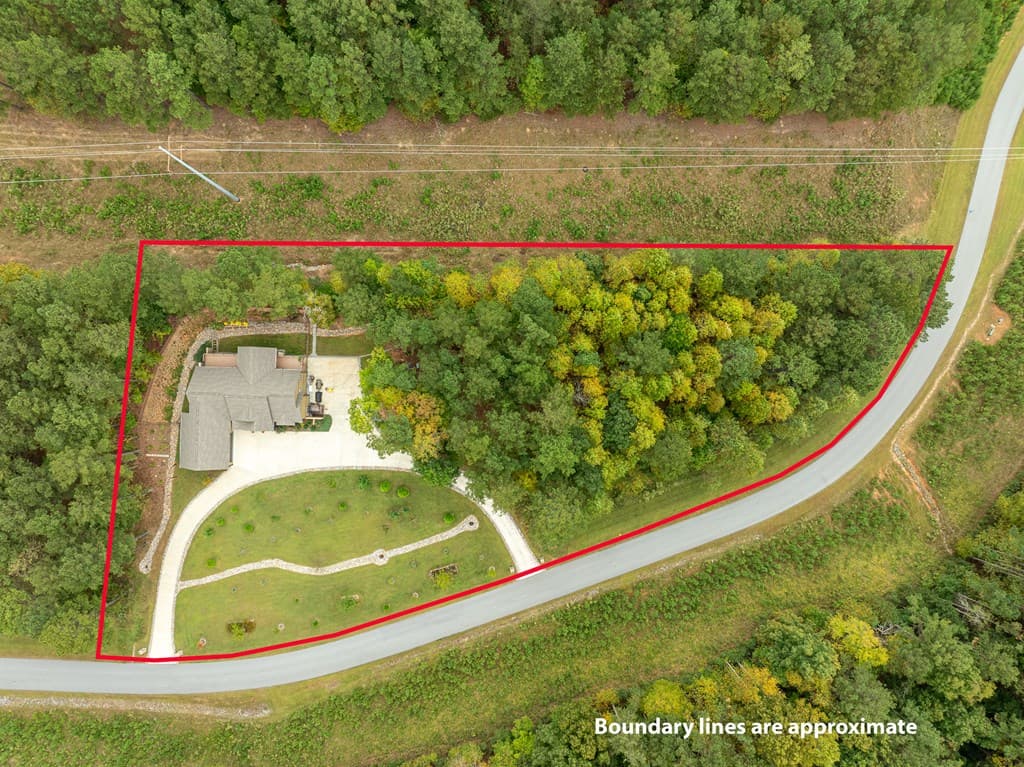 1668 Deyton Drive, Blairsville GA 30512 - Photo