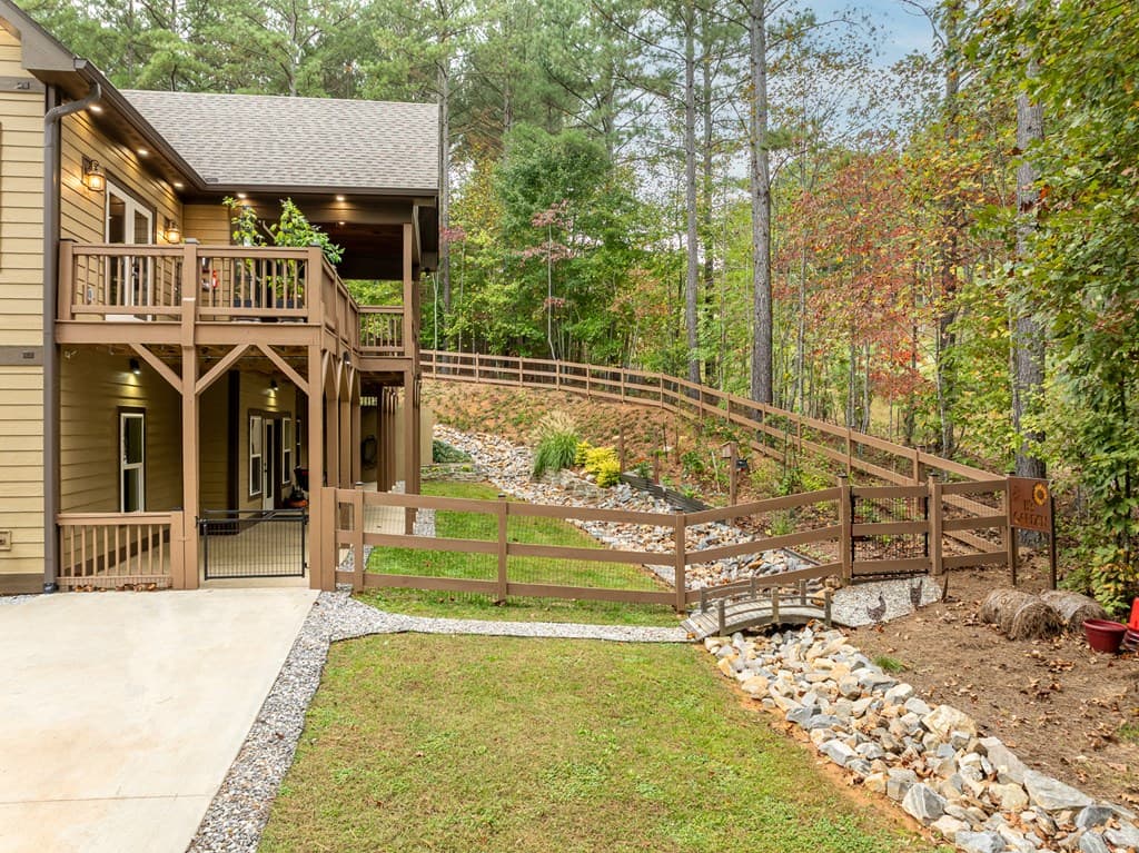 1668 Deyton Drive, Blairsville GA 30512 - Photo