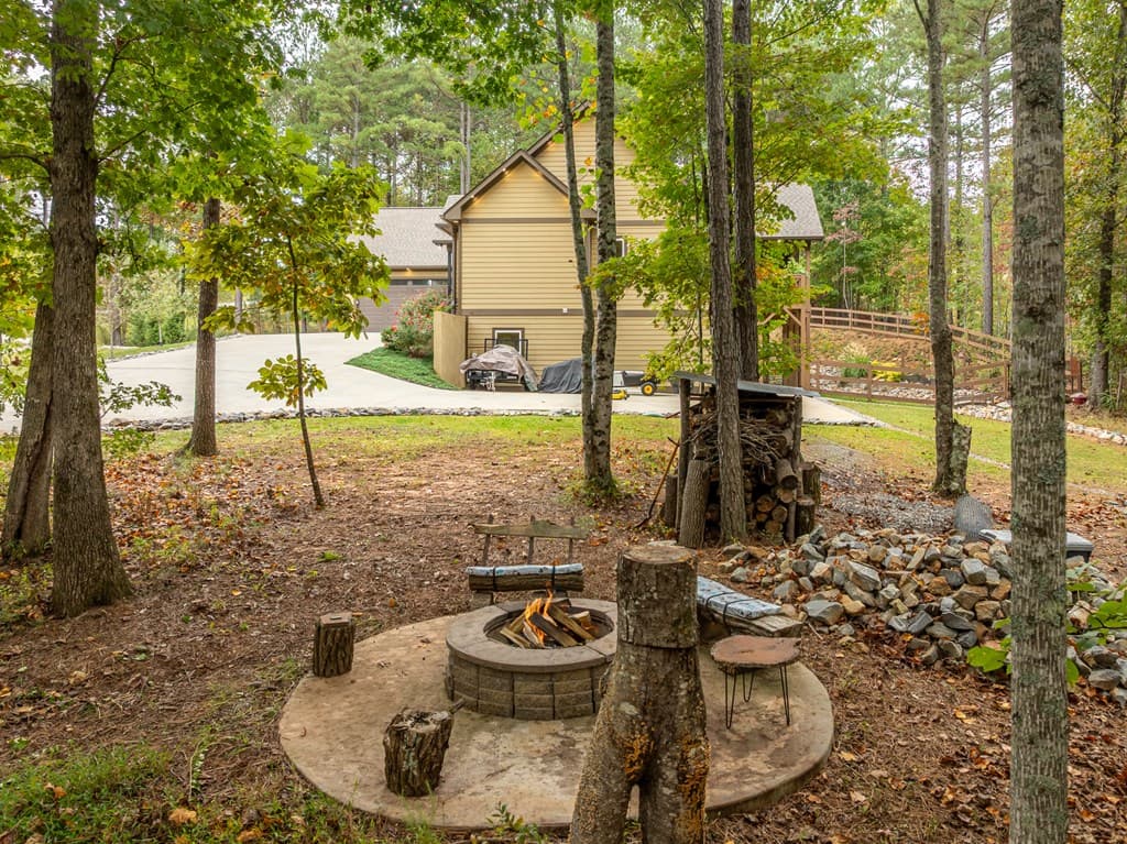 1668 Deyton Drive, Blairsville GA 30512 - Photo