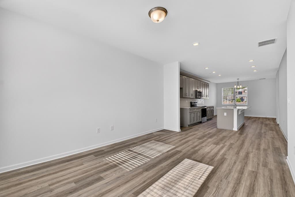 Unit 7 Grove Loop, Blue Ridge GA 30513 - Photo