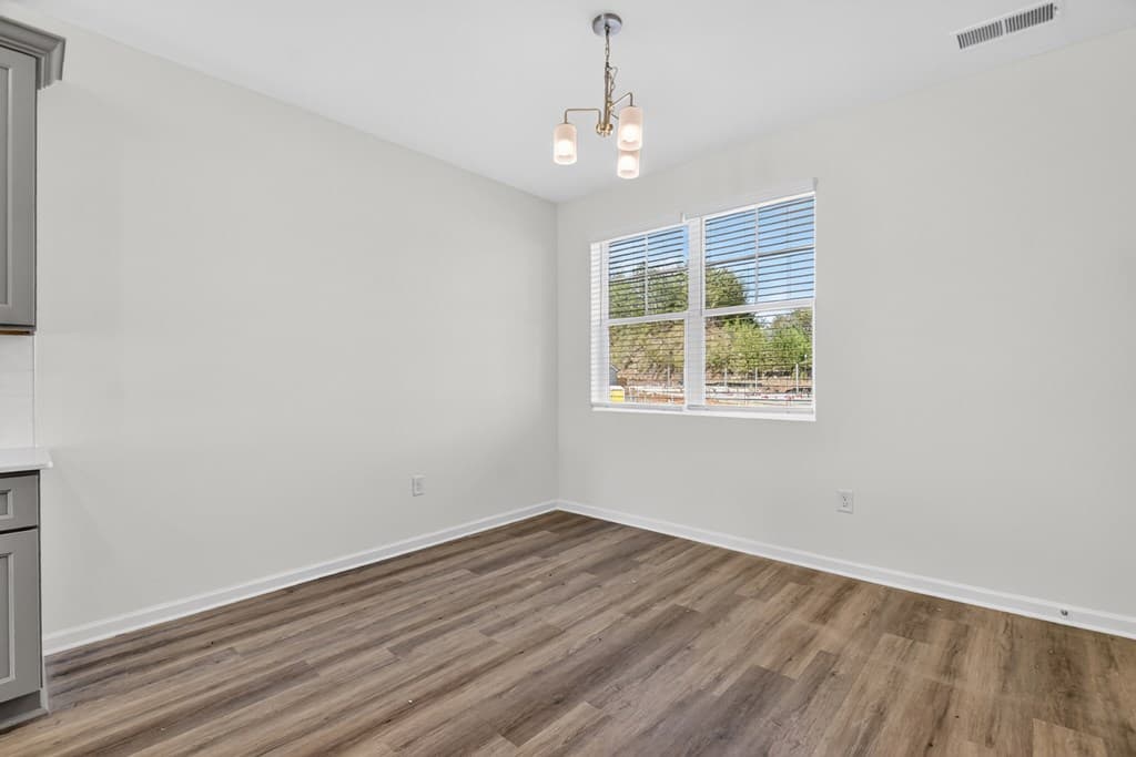 Unit 7 Grove Loop, Blue Ridge GA 30513 - Photo