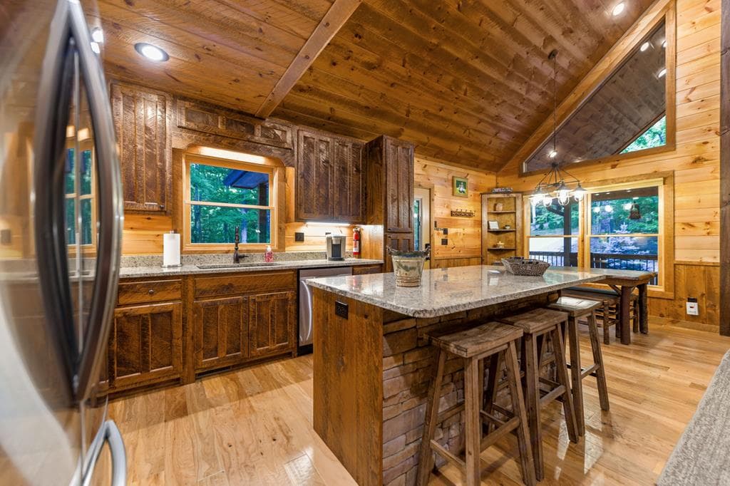 12 Heritage Drive, Mineral Bluff GA 30559 - Photo