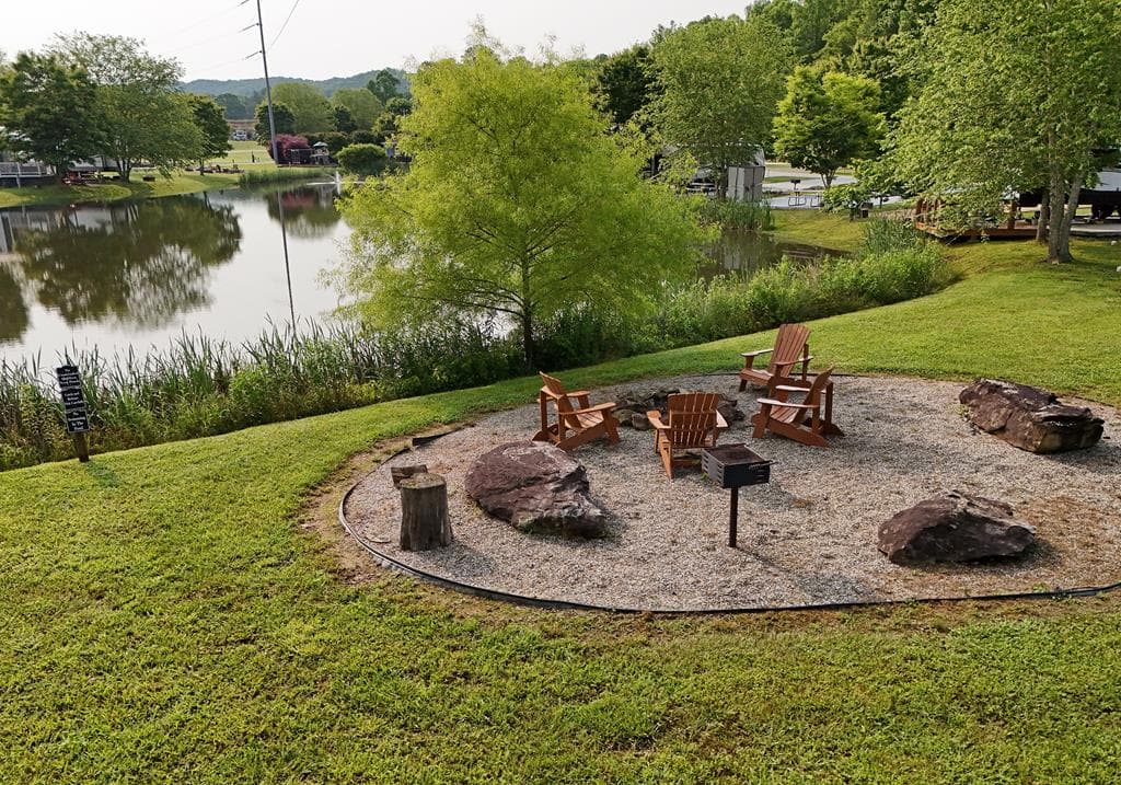 185 Mountain Meadows Drive, Morganton GA 30560 - Photo