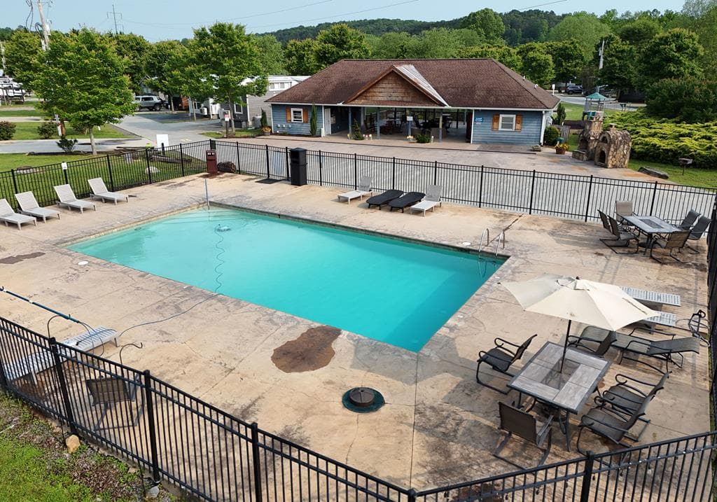 185 Mountain Meadows Drive, Morganton GA 30560 - Photo