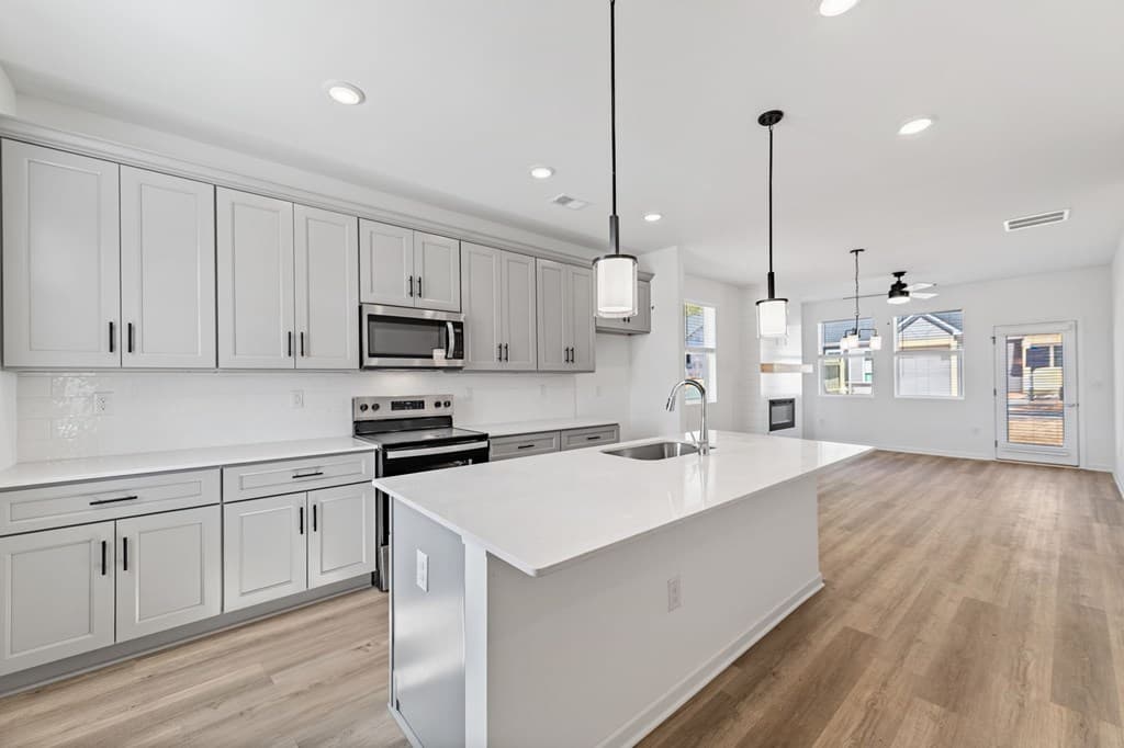 Unit 32 Grove Loop, Blue Ridge GA 30513 - Photo