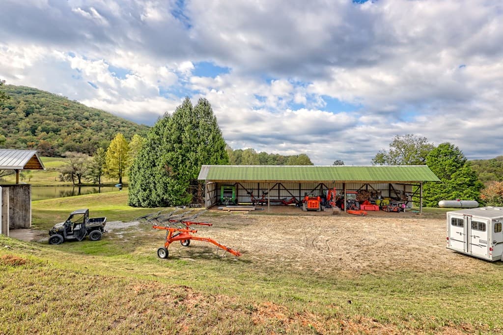 3147 Old Hwy 64 W, Warne NC 28909 - Photo