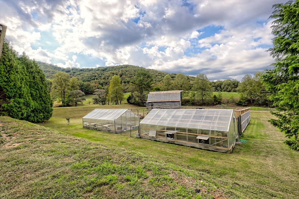 3147 Old Hwy 64 W, Warne NC 28909 - Photo