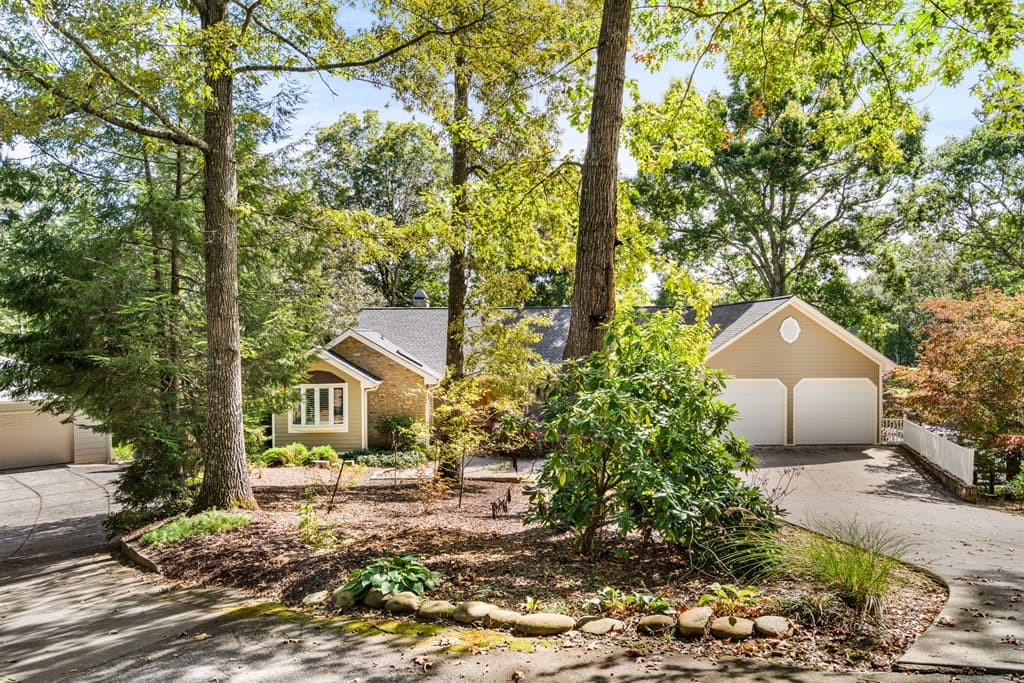 1370 Heathers Cove Circle, Hiawassee GA 30546 - Photo