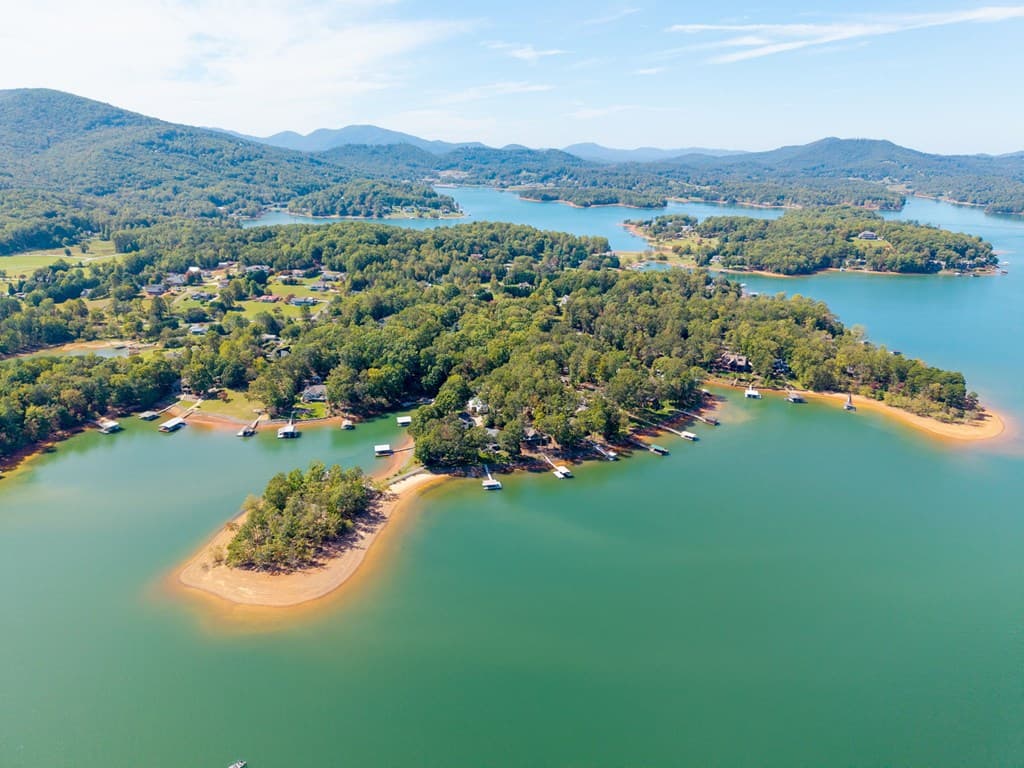 1370 Heathers Cove Circle, Hiawassee GA 30546 - Photo
