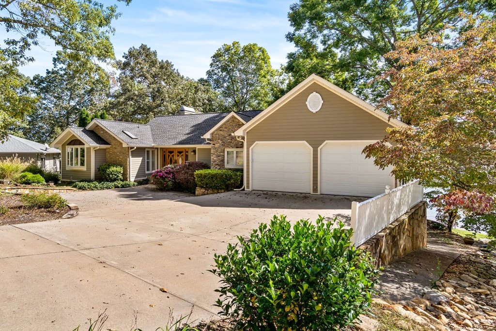 1370 Heathers Cove Circle, Hiawassee GA 30546 - Photo