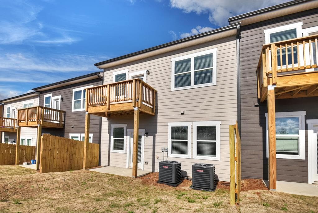 Unit 17 Grove Loop, Blue Ridge GA 30513 - Photo