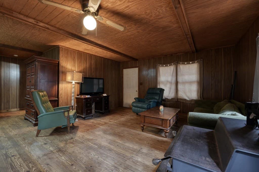 2479 Plum Orchard Road, Clayton GA 30525 - Photo